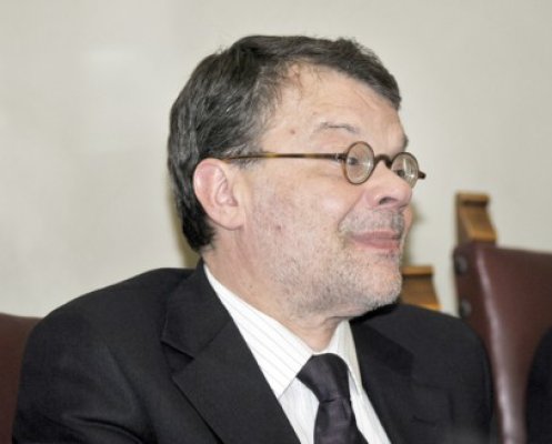 Barbu şi-a dat demisia de la Ministerul Culturii